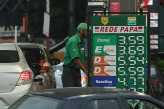 Brasil importa cerca de 20% a 30% de todo diesel que consome