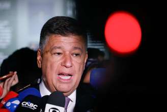 Carlos Viana, presidente da CPI do INSS, critica posicionamento da PF