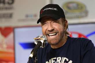 Chuck Norris virou símbolo do 'macho alfa' no cinema