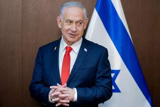 Benjamin Netanyahu afirma que Israel seguirá com ataques ao Líbano 
