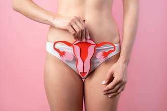 Variações hormonais do ciclo menstrual podem alterar temporariamente a aparência da celulite
