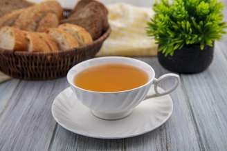 Conheça os benefícios do chá de camomila