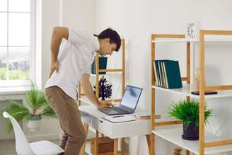 A ausência de movimento regular pode levar à perda de massa muscular, redução da flexibilidade e maior incidência de dores articulares ou musculares