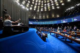 A senadora Soraya Thronicke (Podemos-MS) discursa no Senado no dia da votação do PL 896/2023