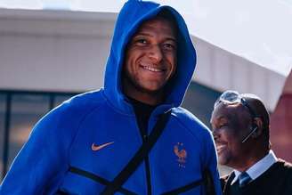 Mbappé chega a Boston para amistoso contra o Brasil –