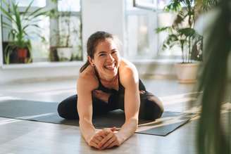 O yoga é um aliado valioso durante a menopausa