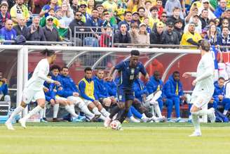 Brasil perde para a França