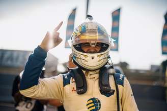 Gaetano celebra sua pole em Cascavel