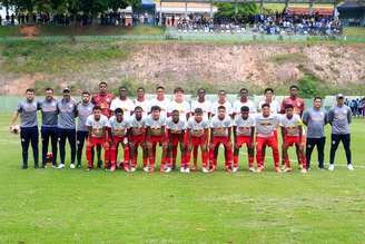 Jogadores do time sub-17 do Red Bull Bragantino. 