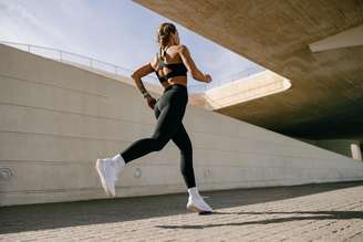 Confira como a pisada influencia na corrida