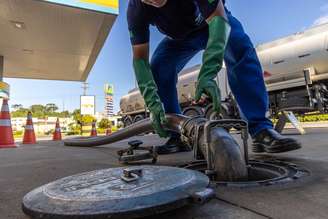 Distribuidoras querem segurança para aderir à proposta de parcelamento do querosene de aviação feita pela Petrobras