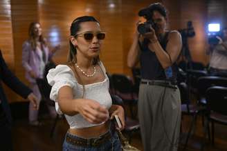 Agostina Páez, de 29 anos, continuará a responder pelo crime