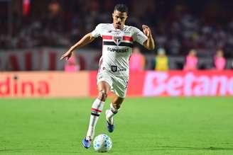 Lucas Ramon (São Paulo) durante jogo contra o Palmeiras, no dia 21.03.2026. 