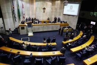 Câmara de São Paulo revoga benefício criado sem previsão legal após reportagem do 'Estadão'; extinção do auxílio depende de projeto aprovado pelo plenário da Casa