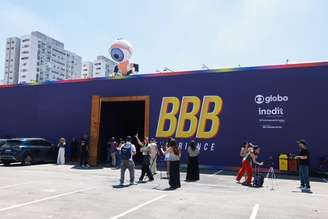 Experiência imersiva reproduz a casa do BBB em escala real, além de bastidores, instalada no estacionamento do Park Shopping de São Caetano do Sul.