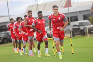 Jogadores do Internacional em treino 