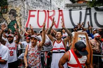 Caso do camarote também foi um dos motivos que levou ao pedido de impeachment de Júlio Casares, que renunciou em meio ao trâmite.