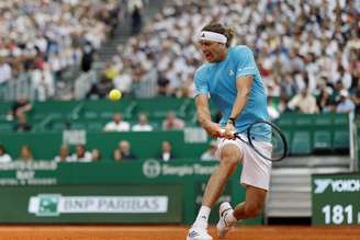 Alexander Zverev em ação contra João Fonseca em Monte Carlo