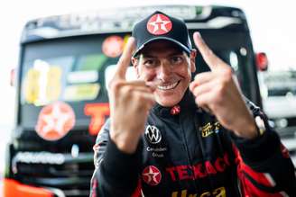 Piloto Beto Monteiro, da R9 Competições