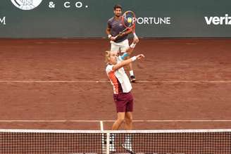 Matos de branco e Luz de cinza 