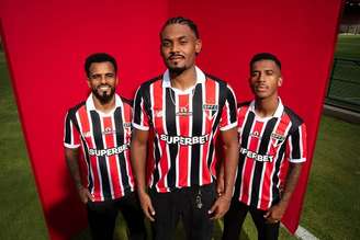 São Paulo lança camisa II de 2026.
