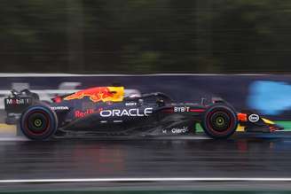 Max Verstappen em treino para definição de grid de largada do Grande Prêmio São Paulo de Fórmula 1 2024 no autódromo de Interlagos.
