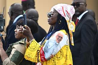 Líder da Igreja Católica fez seu primeiro discurso em Camarões