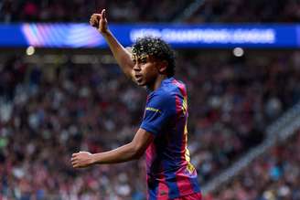 Lamine Yamal em partida contra o Atlético de Madrid 
