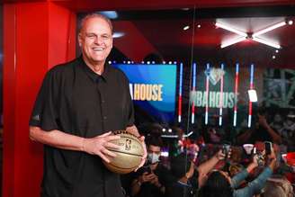 'Mão Santa' é o único brasileiro a integrar o hall da fama da NBA