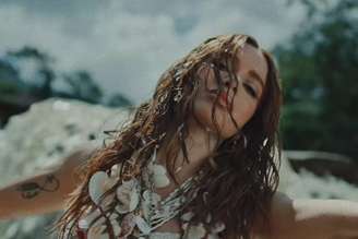 Anitta, cantora, em ensaio para seu novo álbum