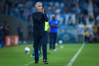 Luís Castro explica mudanças e detalha vitória do Grêmio na Copa do Brasil — 