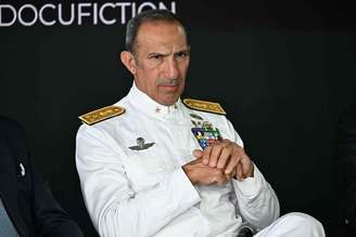 Chefe da Marinha italiana anunciou disposição para desminagem de Ormuz