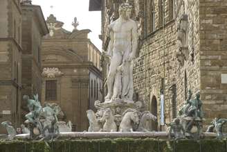 Fonte de Netuno, em Florença, alvo de aposta pré-nupcial