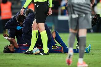 Lamine Yamal sofre lesão em jogo do Barcelona