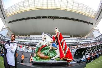 No Brasil, São Jorge é fortemente ligado à tradição do Corinthians