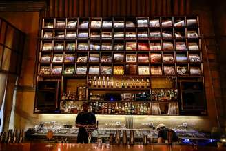 Listening bars de SP se inspiram no conceito japonês do jazz kissa. Na foto, o Kotchi, nos Jardins