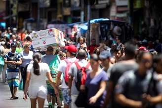 XP reconhece que modelo proposto — 40 horas semanais e escala de cinco dias — é predominante em economias desenvolvidas