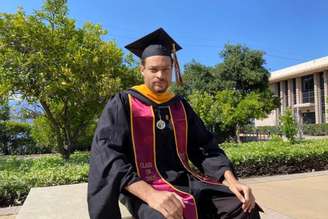 Foto tirada do perfil de Cole Tomas Allen no LinkedIn