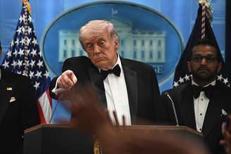 Donald Trump em coletiva após incidentes com tiros em jantar neste sábado, 25 de abril