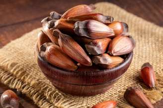 O pinhão é um alimento versátil e oferece benefícios para a saúde