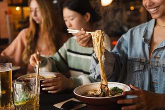 Pratos como ramen têm conquistado o público italiano