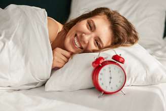 A qualidade do sono influencia diretamente a saúde cognitiva, o equilíbrio hormonal e o envelhecimento do organismo