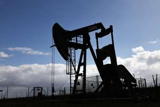 Decisão foi tomada em razão dos 'distúrbios no Estreito de Ormuz'