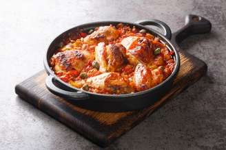 Frango leve ao molho rústico de tomate