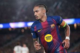 Raphinha pelo Barcelona (Photo by Eric Alonso/Getty Images)