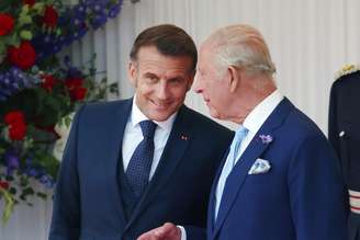 Emmanuel Macron durante visita ao rei Charles III