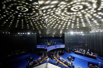 O plenário do Senado rejeitou nesta quarta-feira, 29, o nome de Jorge Messias para o cargo de ministro do Supremo Tribunal Federal (STF). O indicado do presidente Luiz Inácio Lula da Silva (PT) teve apenas 34 votos a favor e 42 votos contrários.