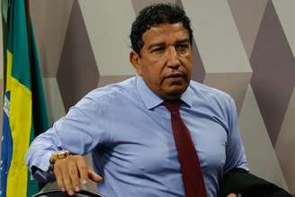 Magno Malta é internado após desmaiar no Senado