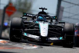 Russell admite surpresa com perda de ritmo da Mercedes