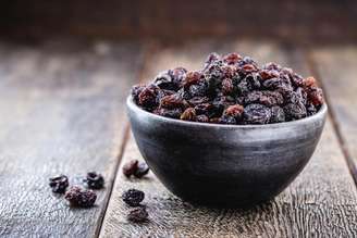 Rica em nutrientes, a uva